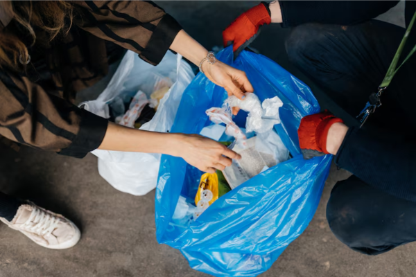 cara menciptakan peluang usaha dari sampah plastik